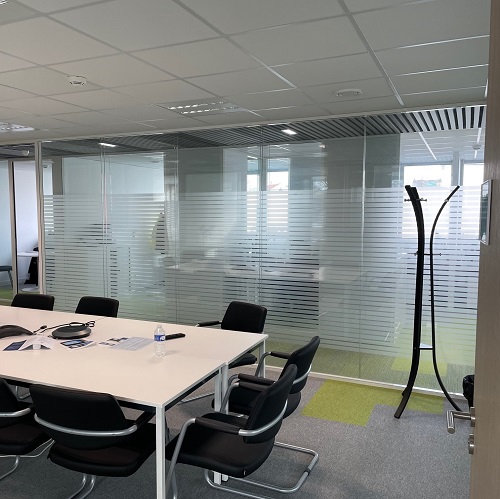 COMATEF - Vitrophanie salle de réunion